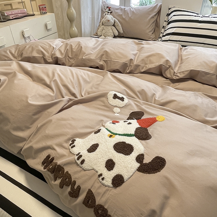 91家纺网 家纺一手货源 找家纺 吉象家纺 2024新款全棉斜纹毛巾绣混搭四件套 斑点狗