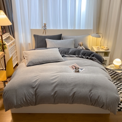 91家纺网 家纺一手货源 找家纺 （总）如一 2024新款3D精雕高克重牛奶绒被套