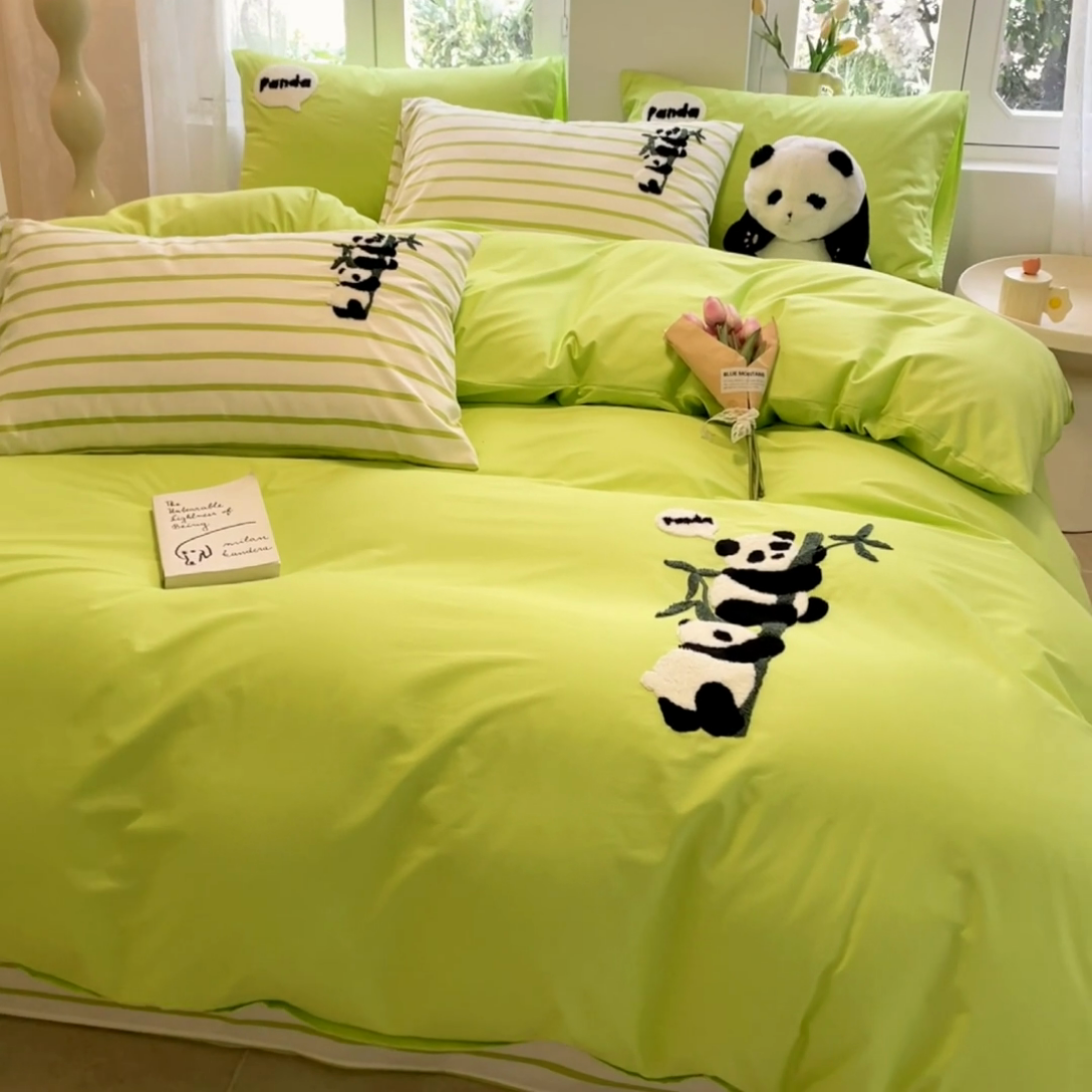 91家纺网 家纺一手货源 找家纺 吉象家纺 2024新款全棉斜纹毛巾绣混搭四件套 熊猫团团