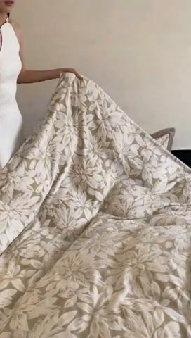 91家纺网 家纺一手货源 找家纺 梦享生活家居 2024新款加厚保暖牛奶绒四件套 春之物语