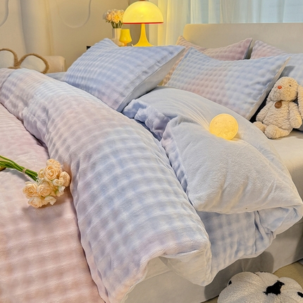 91家纺网 家纺一手货源 找家纺 大麦家纺 2024新款牛奶绒渐变泡泡四件套 渐变-天蓝