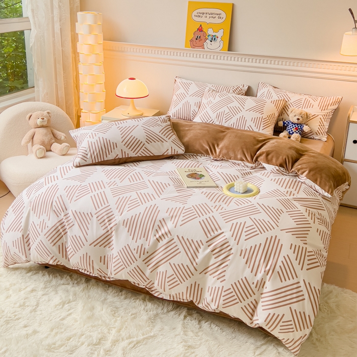 91家纺网 家纺一手货源 找家纺 金鑫汇家纺 2024年新款棉加绒印花四件套保暖牛奶绒法莱绒水晶绒 棉加绒-简格卡琪