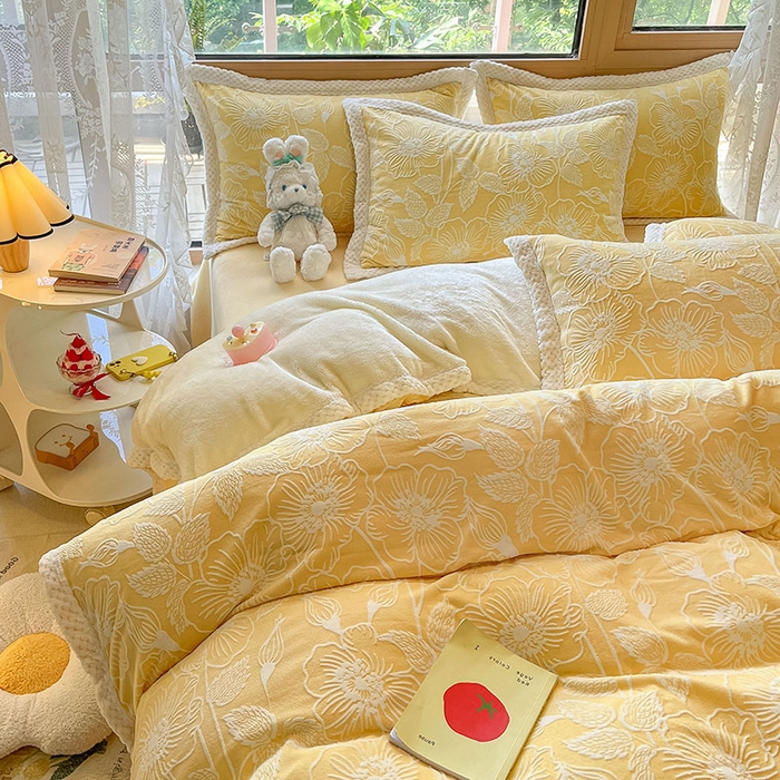 91家纺网 家纺一手货源 找家纺 2024新款简约包边全消光雕花牛奶绒兔兔绒四件套 雕花包边-安妮花苑 黄