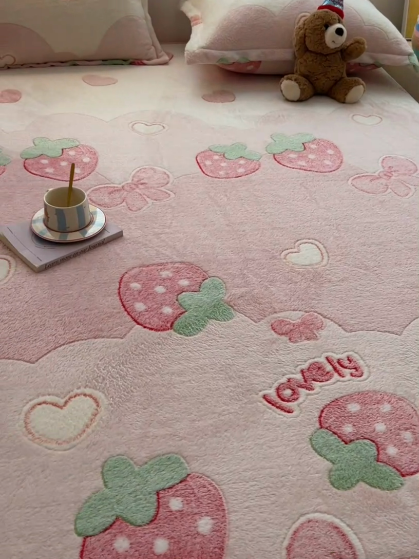 91家纺网 家纺一手货源 找家纺 韩巢家纺 2024新款加厚雪花绒卡通印花保暖床笠三件套 蝶雅