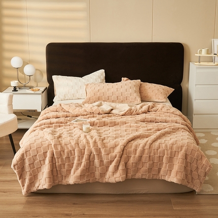 91家纺网 家纺一手货源 找家纺 晨曦家纺 2024新款塔芙绒牛奶绒毛毯-初暖系列 初暖-奶咖