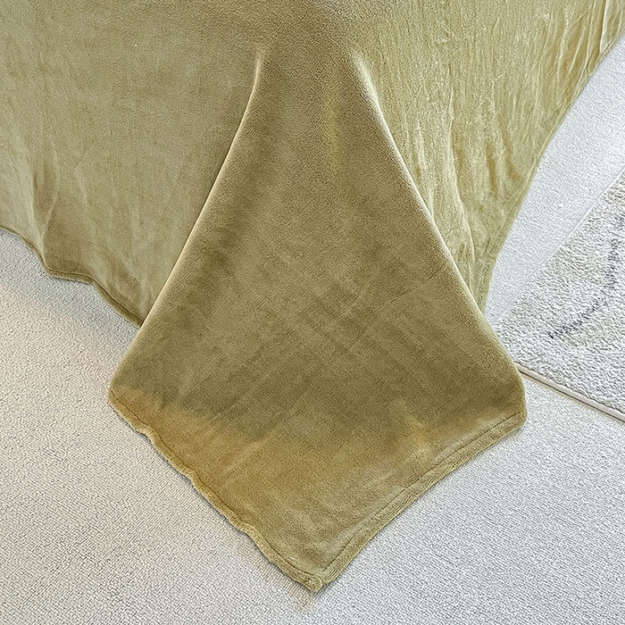 91家纺网 家纺一手货源 找家纺 2024新款简约包边全消光雕花牛奶绒兔兔绒四件套 雕花包边- 枝枝叶叶 海棠绿