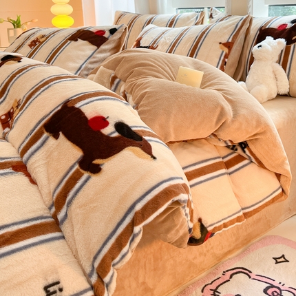 慕澄家纺 2024新款兔绒牛奶绒加厚保暖印花四件套 腊肠狗