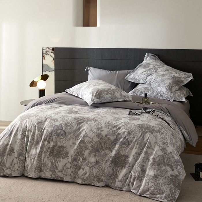 91家纺网 家纺一手货源 找家纺 2025秋冬保暖加厚绒类羽零™绒四件套-【卡米拉】（标准号全网控价(折后券后)不低于159元，（拿货价会员减20元)） 卡米拉灰