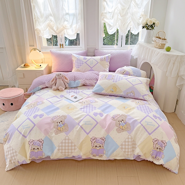 91家纺网 家纺一手货源 找家纺 优迈2024新秋冬加厚保暖全棉+豆豆绒四件套婴儿绒牛奶绒豆豆单被套单人双人加大号棉加绒三件套四件套 梦幻熊仔