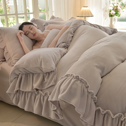 91家纺网 家纺一手货源 找家纺 （总）简爱家纺 2025新款轻奢欧式加厚高克重牛奶绒四件套