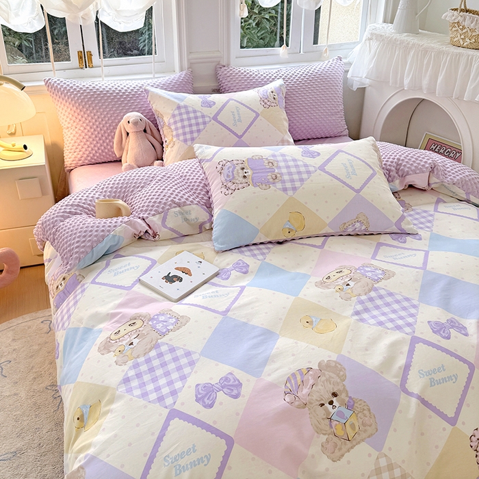 91家纺网 家纺一手货源 找家纺 优迈2024新秋冬加厚保暖全棉+豆豆绒四件套婴儿绒牛奶绒豆豆单被套单人双人加大号棉加绒三件套四件套 梦幻熊仔