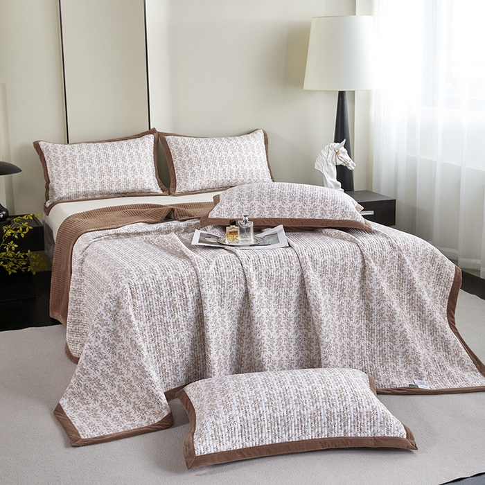 91家纺网 家纺一手货源 找家纺 莎果家纺 2025秋冬一面天丝一面绒高温砂洗床盖三件套 薇拉-棕