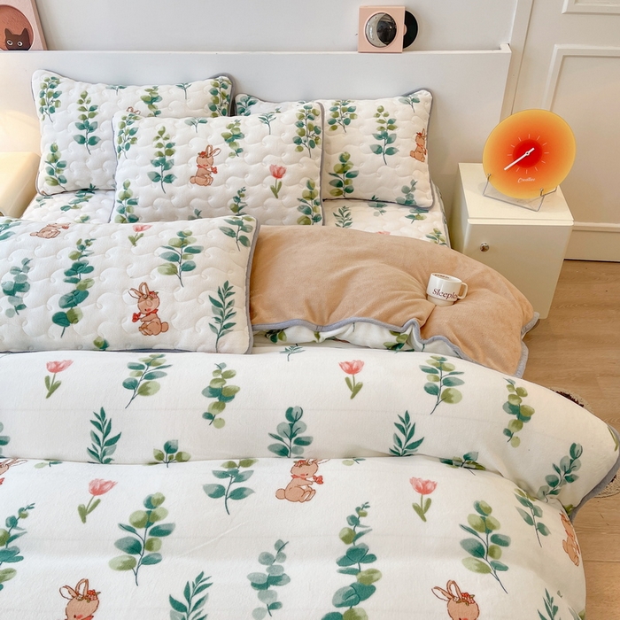 91家纺网 家纺一手货源 找家纺 2024秋冬A类牛奶绒加厚夹棉床笠+牛奶绒被套四件套叶之语