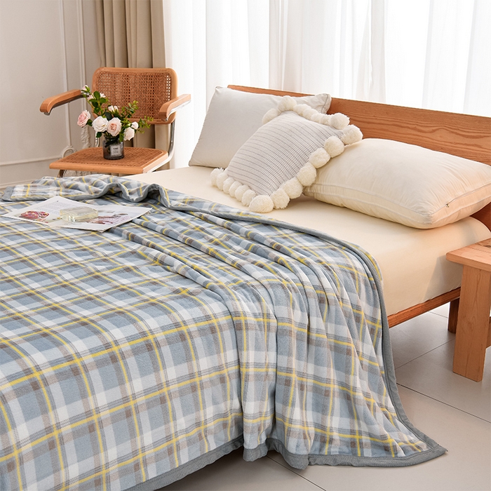 91家纺网 家纺一手货源 找家纺 仟人梦 2024新款A类高克重保暖法兰绒多功能保暖毛毯 简约蓝