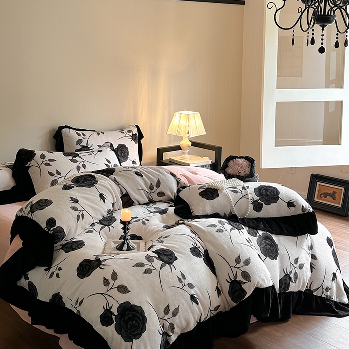 91家纺网 家纺一手货源 找家纺 2024新款加厚保暖高克重法式赫本风牛奶绒四件套 法式-暗夜玫瑰