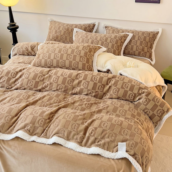 91家纺网 家纺一手货源 找家纺 2024新款简约包边全消光雕花牛奶绒兔兔绒四件套 包边绒 麦格娅 咖