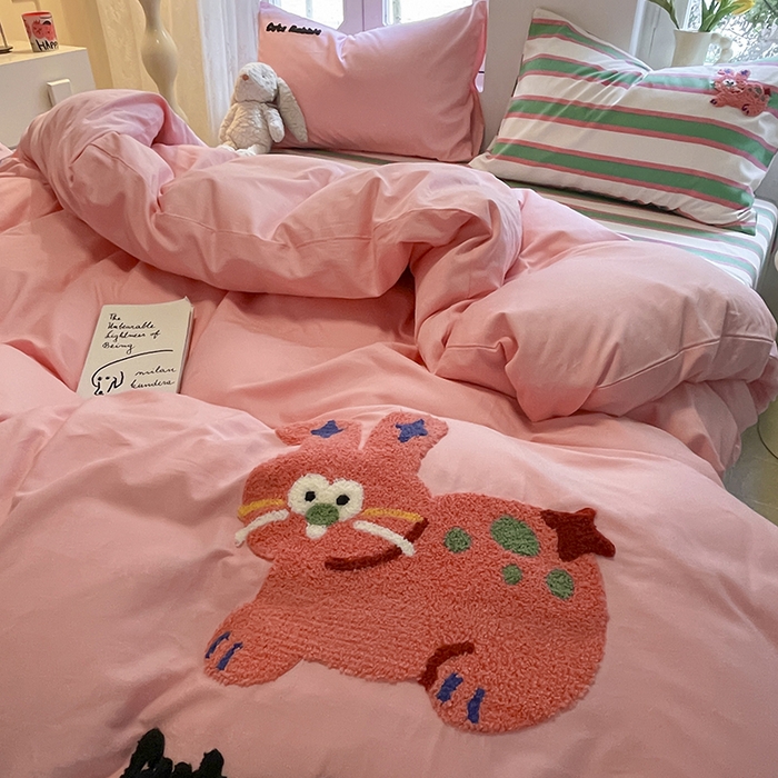 91家纺网 家纺一手货源 找家纺 吉象家纺 2024新款全棉斜纹毛巾绣混搭四件套 可爱兔兔