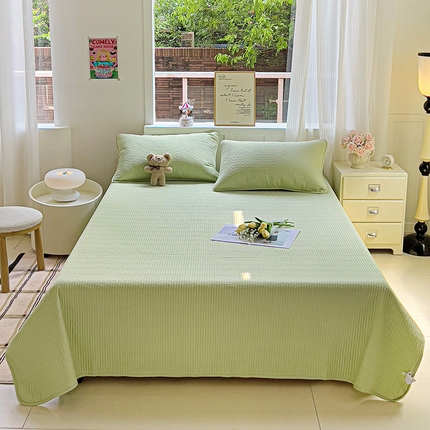 91家纺网 家纺一手货源 找家纺 漫时光 2025新款40支全棉纯色夹棉床盖款 稚芽绿