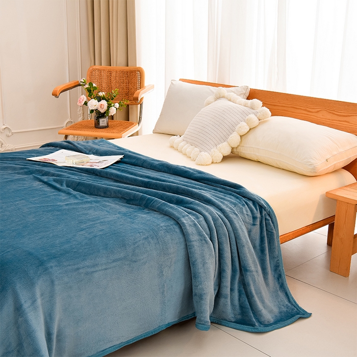 91家纺网 家纺一手货源 找家纺 仟人梦 2024新款A类高克重保暖法兰绒多功能保暖毛毯 雾蓝