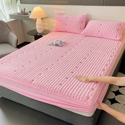 2024新款A类纯色牛奶绒刺绣薄款床垫加厚绒保暖床笠床护垫 艾维-粉（床笠款）