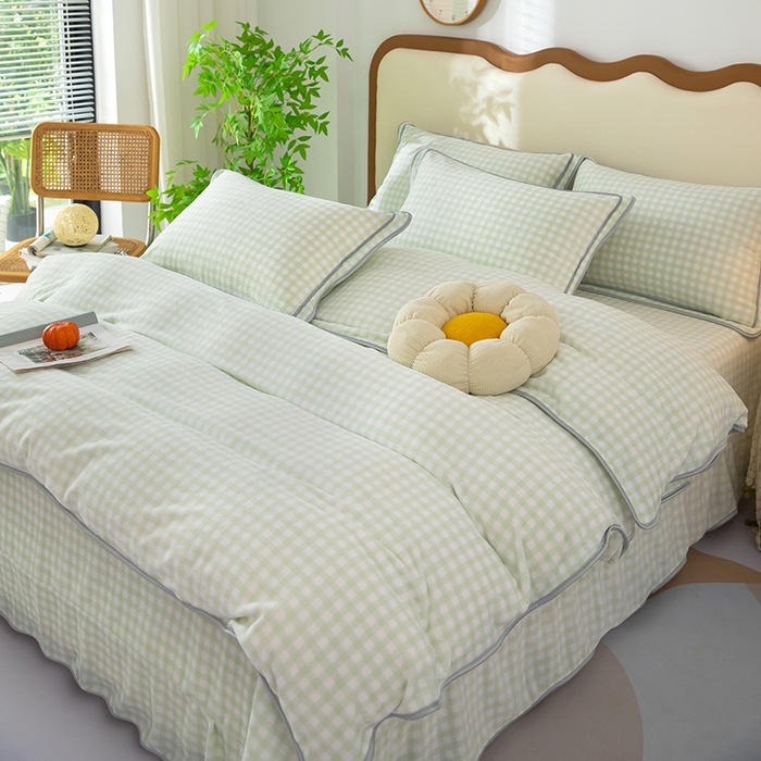 91家纺网 家纺一手货源 找家纺 雨萝家纺 2024新款亲肤舒适牛奶绒四件套 绿小格