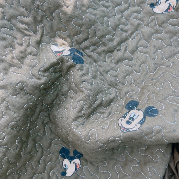 91家纺网 家纺一手货源 找家纺 2024新款亲肤舒适法式床盖三件套 咖啡豆米奇