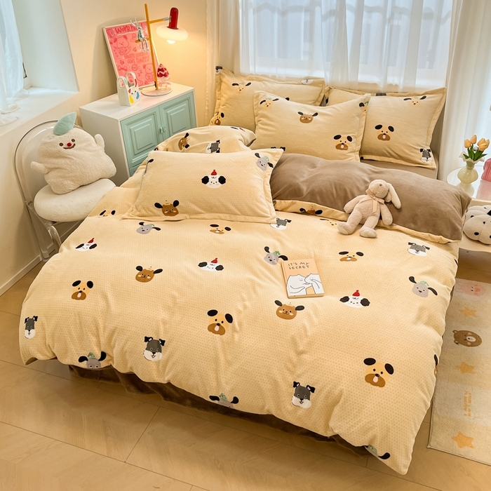 91家纺网 家纺一手货源 找家纺 慕尚家纺 2025新款3.5kg高克重田园花卉类牛奶绒四件套 开心狗