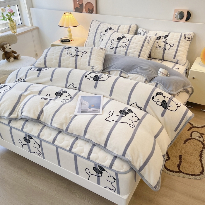 91家纺网 家纺一手货源 找家纺 2024秋冬A类牛奶绒加厚夹棉床笠+牛奶绒被套四件套午后时光