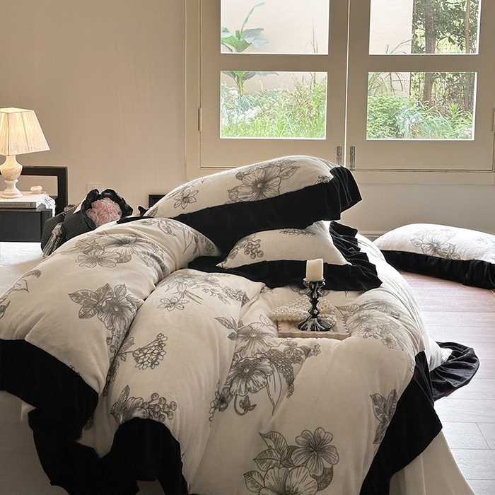 91家纺网 家纺一手货源 找家纺 2024新款加厚保暖高克重法式赫本风牛奶绒四件套 法式-花语浪漫