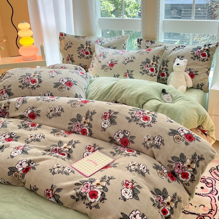 91家纺网 家纺一手货源 找家纺 慕澄家纺 2024新款兔绒牛奶绒加厚保暖印花四件套 法式庄园