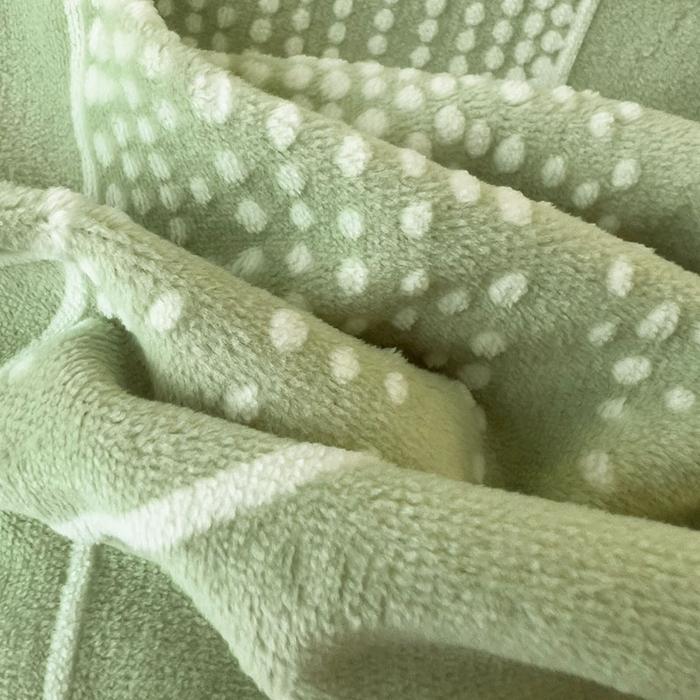 91家纺网 家纺一手货源 找家纺 2024新款简约包边全消光雕花牛奶绒兔兔绒四件套 包边绒 繁星闪耀绿