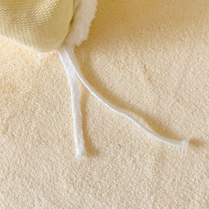 91家纺网 家纺一手货源 找家纺 2024新款简约包边全消光雕花牛奶绒兔兔绒四件套 包边绒 波浪条米黄