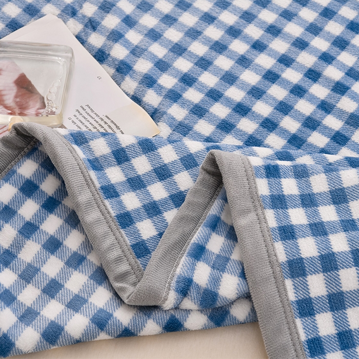 91家纺网 家纺一手货源 找家纺 仟人梦 2024新款A类高克重保暖法兰绒多功能保暖毛毯 蓝小格