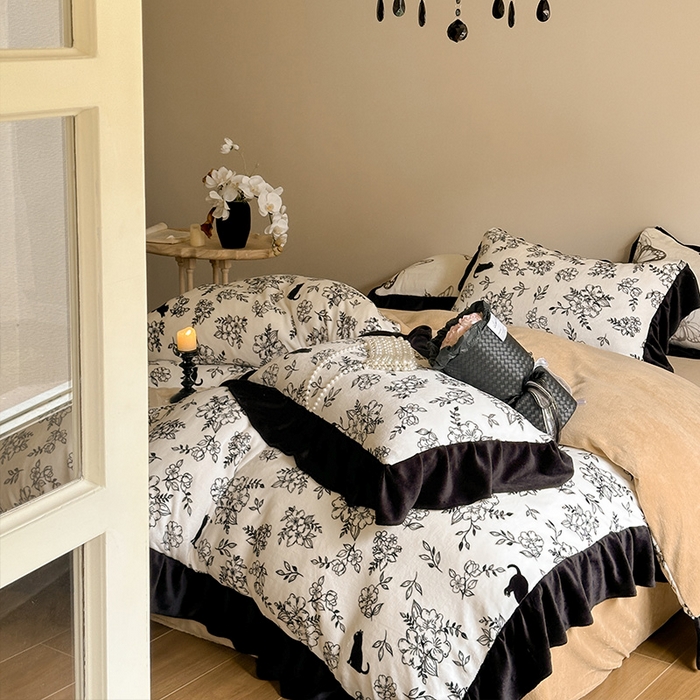 91家纺网 家纺一手货源 找家纺 2024新款加厚保暖高克重法式赫本风牛奶绒四件套 法式-猫先生