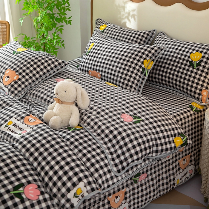 91家纺网 家纺一手货源 找家纺 雨萝家纺 2024新款亲肤舒适牛奶绒四件套 格子熊