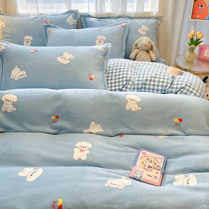 91家纺网 家纺一手货源 找家纺 慕尚家纺 2025新款3.5kg高克重田园花卉类牛奶绒四件套 宝贝熊仔