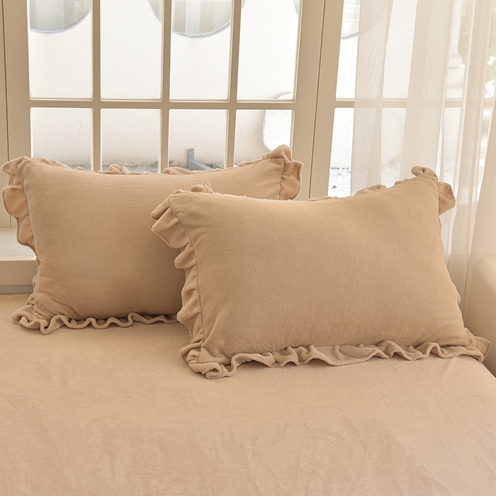 91家纺网 家纺一手货源 找家纺 简爱家纺 2025新款轻奢欧式加厚高克重牛奶绒四件套 淡奶咖