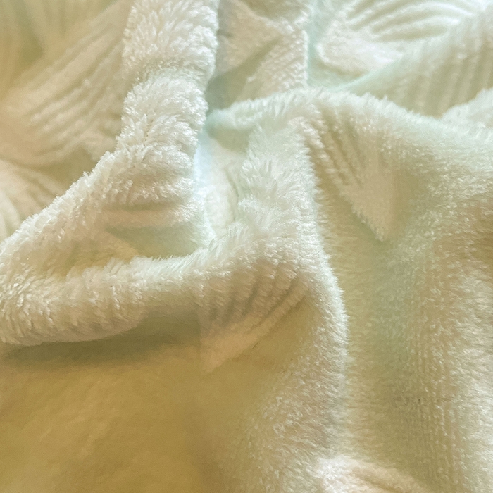 91家纺网 家纺一手货源 找家纺 2024新款简约包边全消光雕花牛奶绒兔兔绒四件套 雕花包边-爱在秋冬 浅绿（新拍）