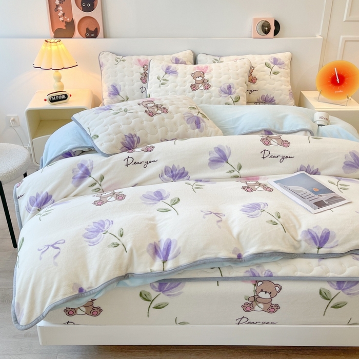 91家纺网 家纺一手货源 找家纺 2024秋冬A类牛奶绒加厚夹棉床笠+牛奶绒被套四件套贝贝熊