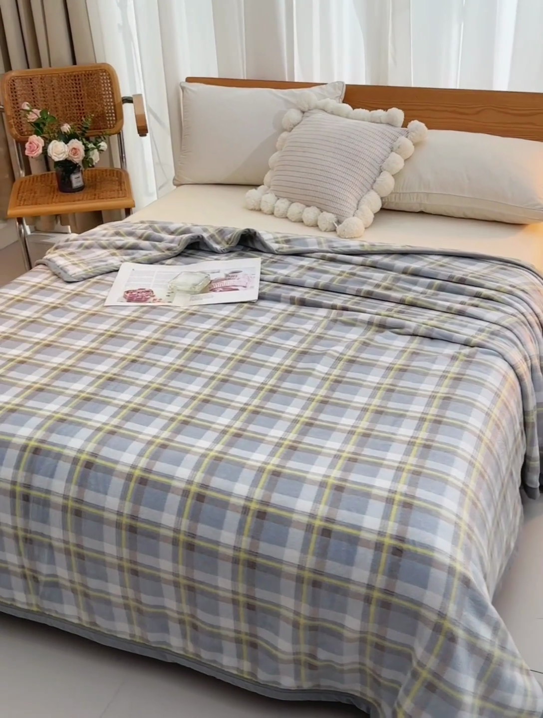 91家纺网 家纺一手货源 找家纺 仟人梦 2024新款A类高克重保暖法兰绒多功能保暖毛毯 简约蓝