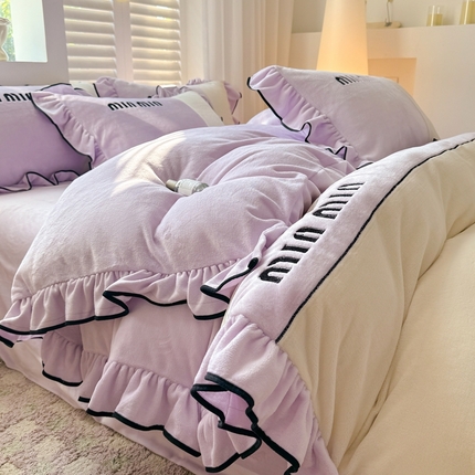 91家纺网 家纺一手货源 找家纺 凯美家居 2024新款牛奶绒刺绣花边四件套-美丽格 美丽格-紫