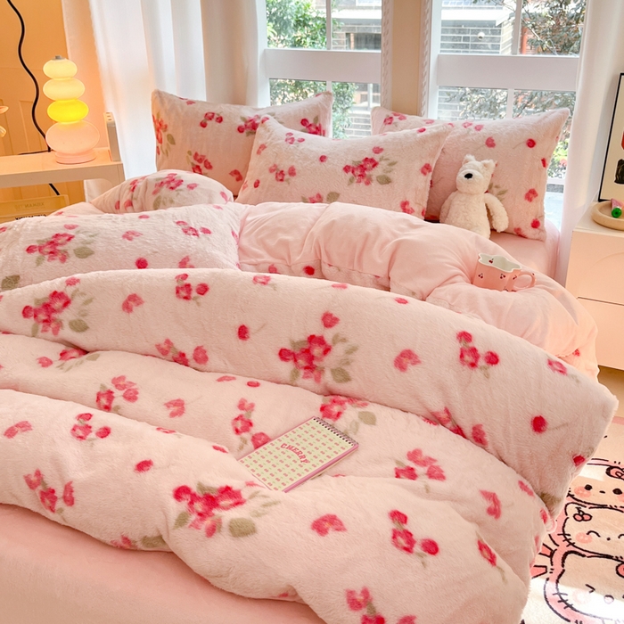 91家纺网 家纺一手货源 找家纺 慕澄家纺 2024新款兔绒牛奶绒加厚保暖印花四件套 花落