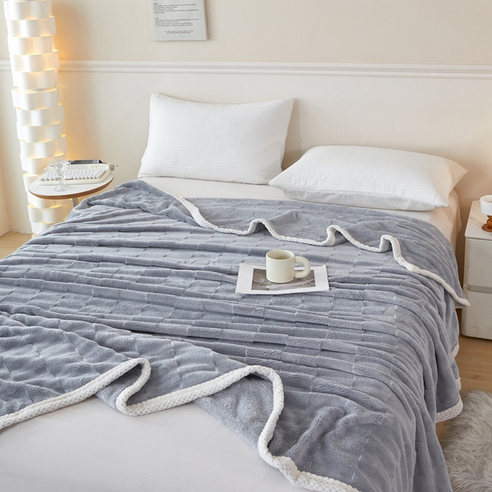 91家纺网 家纺一手货源 找家纺 可思家纺 2024新款纯色仿兔绒泡泡绒毛毯家用四级毯午睡毯 竹兰清羽星空灰