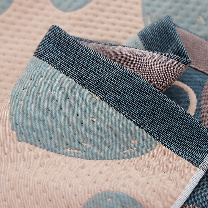 91家纺网 家纺一手货源 找家纺 朴尔家纺-毛巾被 2024年新款卡通定位纯棉四层纱布枕巾 心跳小兔-蓝