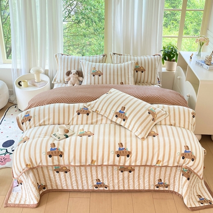 91家纺网 家纺一手货源 找家纺 赫梵茜 2024新款高克重安抚豆豆被套牛奶绒夹棉床盖四件套 萝卜小兔