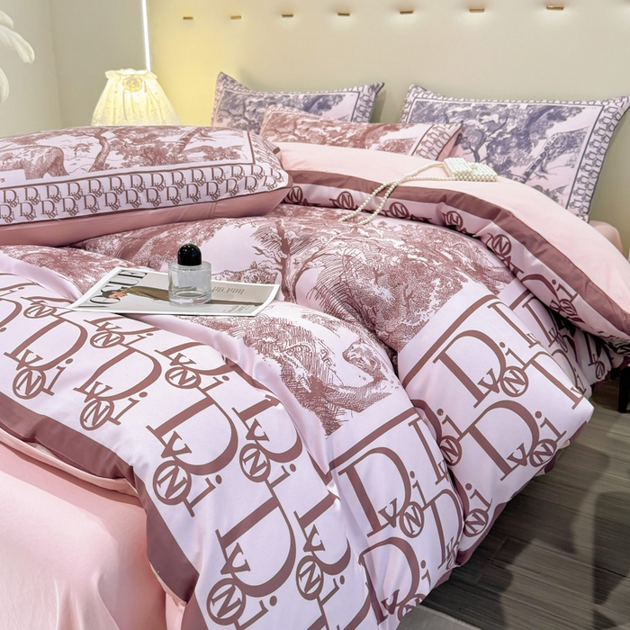 91家纺网 家纺一手货源 找家纺 花沐家居 2024新款亲肤云朵棉四件套加厚印花高克重磨毛四件套直播爆款 粉迪