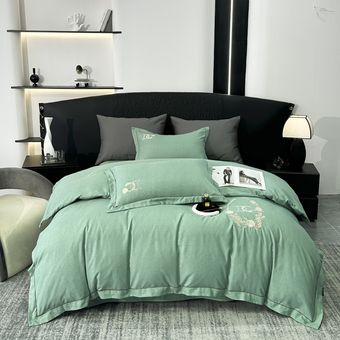 91家纺网 家纺一手货源 找家纺 宜家坊 2024新款加厚肌理纹碳素磨毛刺绣四件套-邂逅系列 邂逅-复古绿