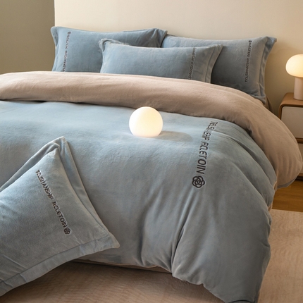 91家纺网 家纺一手货源 找家纺 花愿（原花纪） 2025新款牛奶绒撞色刺绣四件套—泽西 星辰灰+香草灰