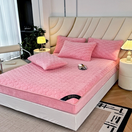 91家纺网 家纺一手货源 找家纺 （总）品乐家纺 2025新款简约牛奶绒加厚夹棉保暖床笠