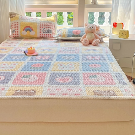 91家纺网 家纺一手货源 找家纺 川悦生活 2024新款A类印花雪花绒床垫加厚绒保暖床护垫 床垫甜蜜日常粉